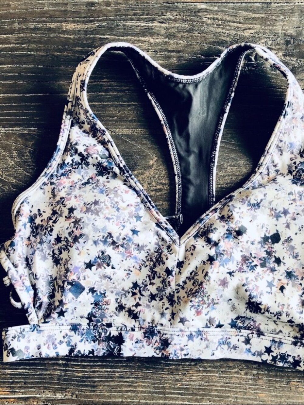 Victoria’s Secret Cutout Caged Strappy Back Sports Bra. Small - Picture 2 of 3